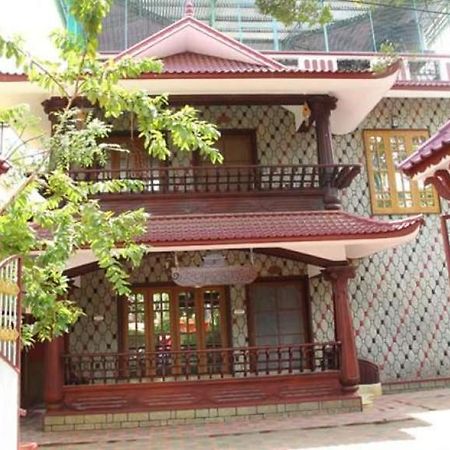 Kuppath Inn Kochi 외부 사진